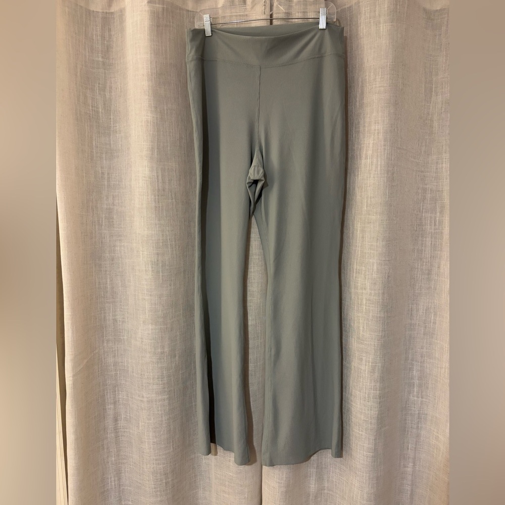 Wide Leg XL Tall Women's Yoga Pants in Silver Sage